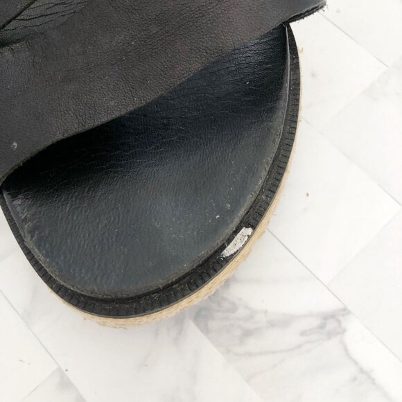 SOREL Roaming Criss Cross Sandals Size 8 - Picture 4 of 8